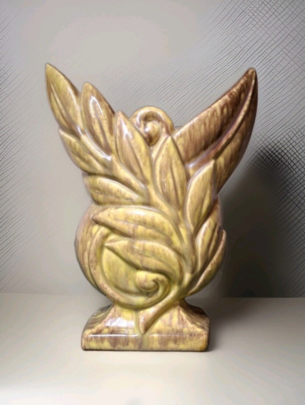 9.5" Vintage Gonder Original Pottery #683 Vase - "Butterscotch" Glaze